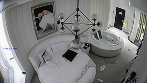 Chinese couple in hotel 3