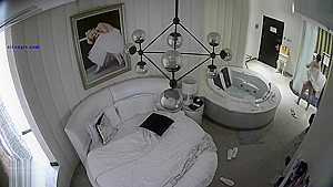 Chinese couple in hotel 3