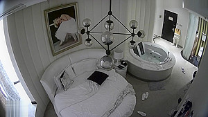Chinese couple in hotel 3