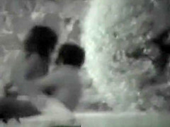 Couple fucking at night in park