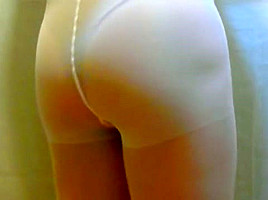 Crossdresser pantyhose and brown panties 035