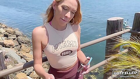 Cumming Up In Khloe Kapri