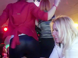Czech goddess blows the waiter for such great service