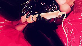 Deep Wet Pussy Fuck And Passion Blowjob Latex Fetish And Stretching Fisting With Arya Grander