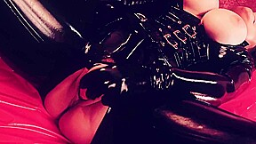 Deep Wet Pussy Fuck And Passion Blowjob Latex Fetish And Stretching Fisting With Arya Grander