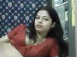 Deshi Couple Sex Video Leaked by his Step brother