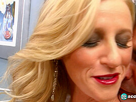 Dirty-talking stripper puts the ho in Holly