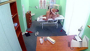 Doctor spunked milf pussy hole