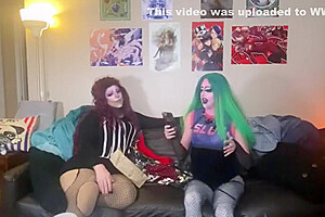 Drag Queens Read Sexy Reddit Posts