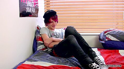 Emo Twink Damien Delivers A Load - Damien Winters