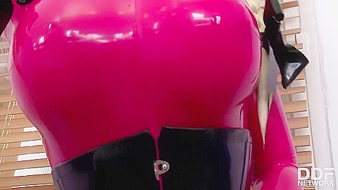 Fetish Babe Latex Lucy Rides Masked Guys Hard Veiny Cock In The Bath Tub 21 Min