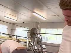 Fitness trainer eagerly fucked his client