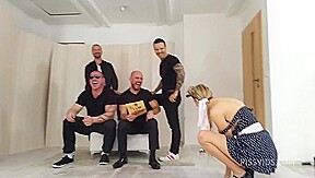 Florane Russell bts 2021 part 4 (WET) - PissVids