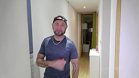 Fucked Bareback In The Kitchen - BarebackSexParty
