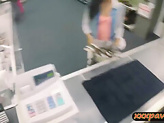 Ghetto Girl Sucks Off And Screwed By Nasty Pawn Keeper
