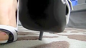 Giantess Milf