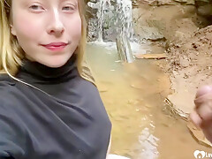 Girlfriend Gets A Facial In The Woods