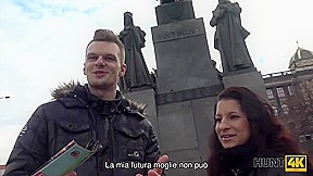 HUNT4K  La mora tettona Jocelyne Z si fa scopare la