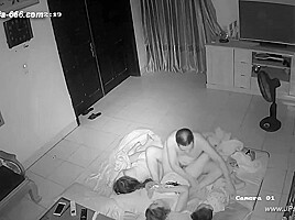 Hackers use the camera to remote monitoring of a lover's home life 610