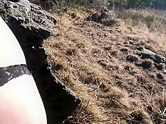 Horny Girl In Sport Leggings Gets Fucked On Hiking Trail
