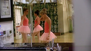Horny hottie chick ballerinas spread her legs for pleasure