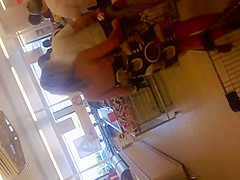 Hot Milf im Rock