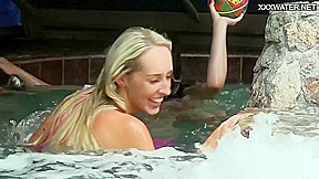 Hot Pornstar - Sexy Girls Eating Pussy By The Pool