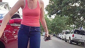 Hot blonde college girl nice ass in jeans