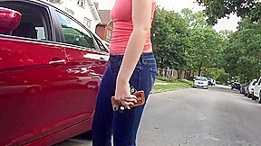 Hot blonde college girl nice ass in jeans