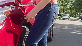 Hot blonde college girl nice ass in jeans