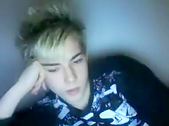 Hottie Wont Smile