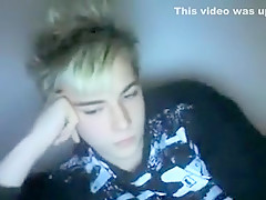 Hottie Wont Smile