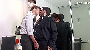 Hung Step daddy thrusts fat prick in tight hairy twink asshole