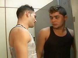 Hunky Latino got his tight anus stuffed by his Gym partner