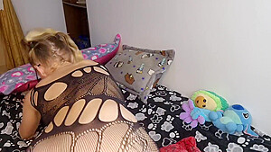 Im Fuck My Pussy Hard With Huge Dildo! Cum With Me Hunny!