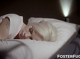 India Summer And Elsa Jean In Foster Family Threesome With And