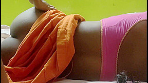 Indian Stepmom And Stesteppson Enjoy The Sex When Rest On The Same Bad