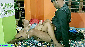 Innocent Desi Girl Fucked By Punjabi Truck Driver!!
