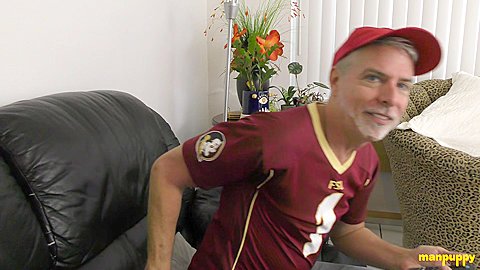 Intimate Farting with Step-Dad - Richard Lennox