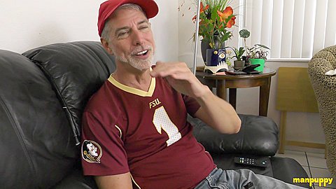 Intimate Farting with Step-Dad - Richard Lennox