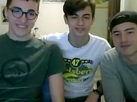 Italian cute friends show their hot round asses on cam
