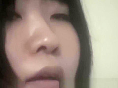 Japanese babe toys pussy masturbating