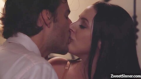 Jay Smooth And Angela White In Valentines Day Fuck With And