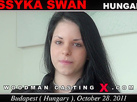 Jessyka Swan with Dr Woodman 