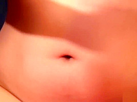 Jodi strips down and plays with herself