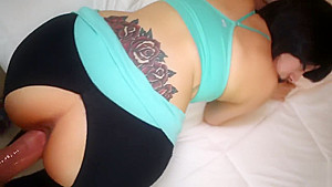 Kawaii Girl Tries Yoga