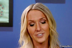 Kayleigh Coxx In Huge Mammaries Tranny Fucks Repairman