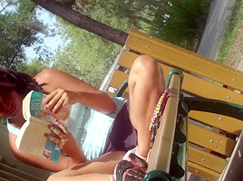 Kinky upshorts HD video of a nerdy gal