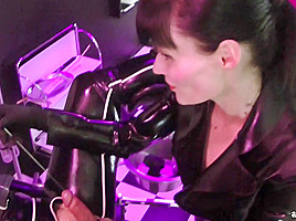 Lady Ashley & Sklave in Schrei Wenn Du Kannst: Kapitel 1 - KINK