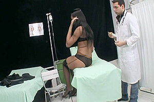 Ladyboy Babe Fucked By Doctor Before This Erotic Switch 6 Min